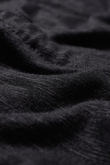 Mujer - Vestido estilo camiseta básico - negro