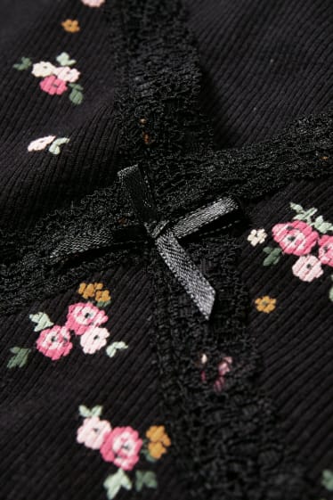 Women - CLOCKHOUSE - Recover™ - T-shirt - floral - black