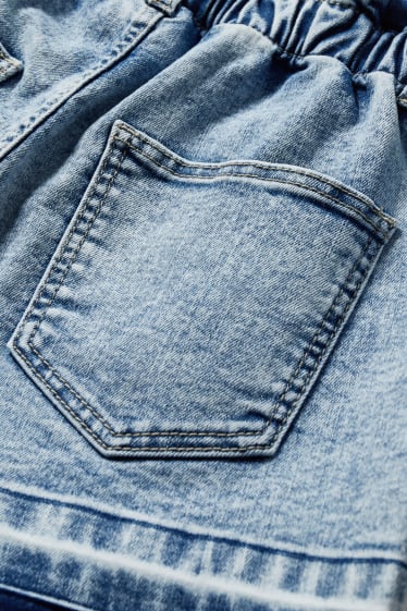 Kinderen - Set - korte spijkerbroek en scrunchie - jeanslichtblauw