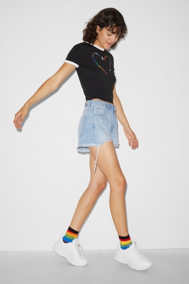 Ados & jeunes adultes - CLOCKHOUSE - short en jean - high-waist - PRIDE - jean bleu clair