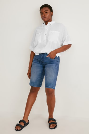 Women - Denim bermuda shorts - mid-rise waist - blue denim