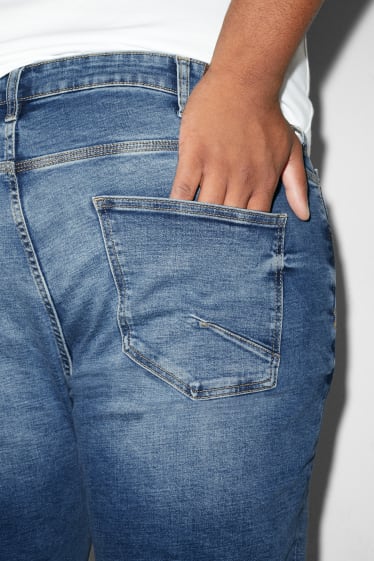 Heren - CLOCKHOUSE - korte spijkerbroek - LYCRA® - jeansblauw
