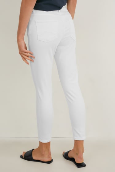 Women - MUSTANG - slim jeans - high waist - Mia - white