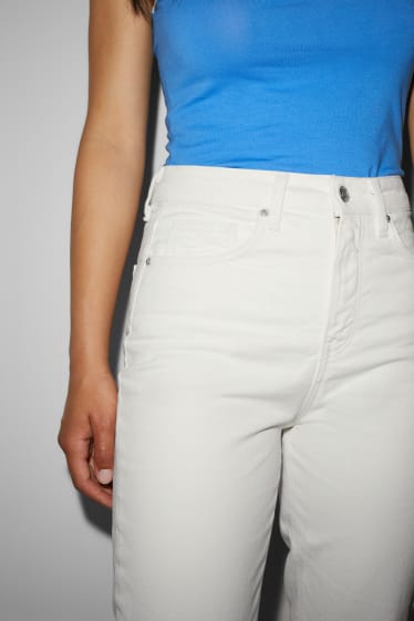 Jóvenes - CLOCKHOUSE - tapered jeans - high waist - blanco