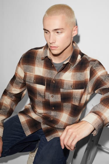 Men - CLOCKHOUSE - shirt - relaxed fit - kent collar - check - brown