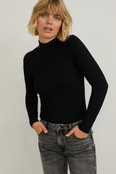 Women - Fine knit jumper - black