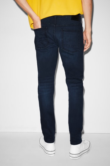 Mężczyźni - CLOCKHOUSE - skinny jeans - LYCRA® - dżins-ciemnoniebieski