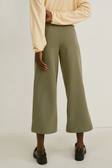 Femei - Pantaloni culotte - talie medie - verde închis