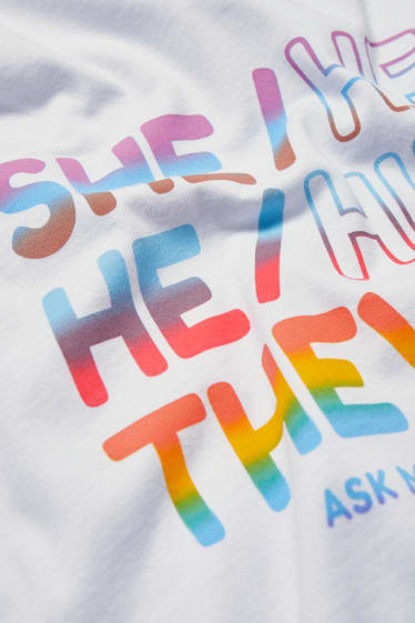 Nastolatki - CLOCKHOUSE - T-shirt - unisex - PRIDE - biały