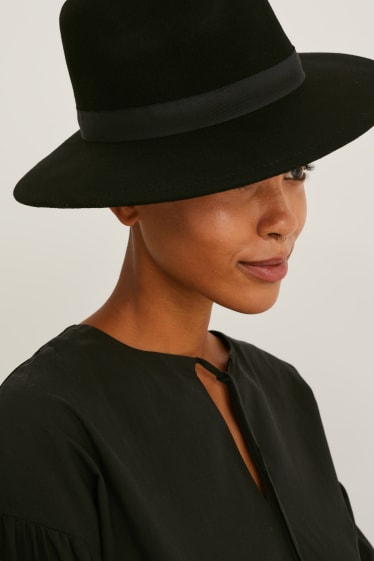 Dámské - Vlněný klobouk - černá