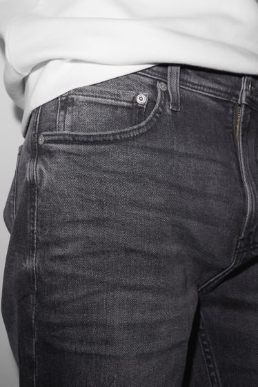 Heren - CLOCKHOUSE - carrot jeans - LYCRA® - jeansdonkergrijs