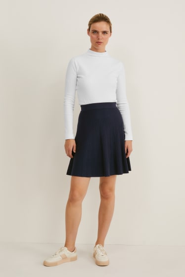 Women - Knitted skirt - dark blue