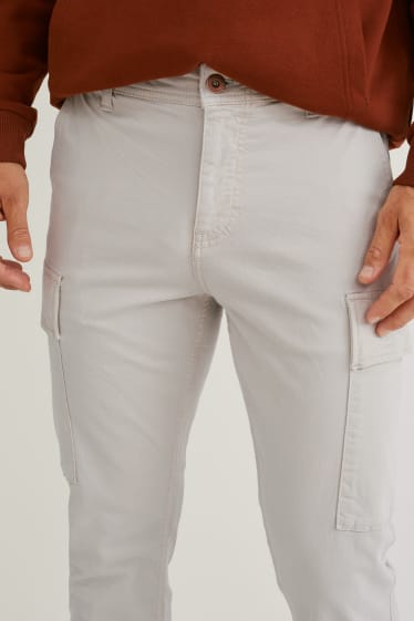 Bărbați - Pantaloni cargo - tapered fit - bej