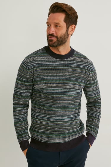 Mężczyźni - Sweter - w paski - zielony