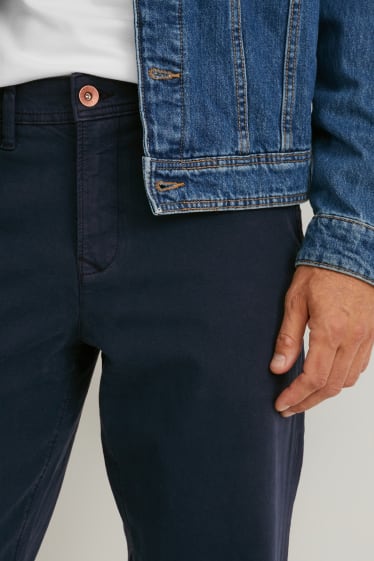 Heren - Chino - relaxed fit - donkerblauw