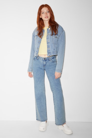 Adolescenți și tineri - CLOCKHOUSE - wide leg jeans - talie joasă - denim-albastru deschis