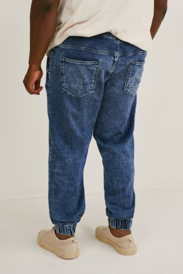 Pánské - Tapered jeans - Flex jog denim - vyrobeno s maximální úsporou vody - džíny - tmavomodré