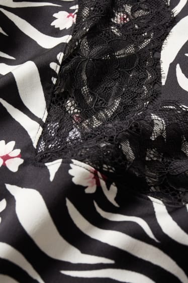 Women - Nightdress - patterned - black / white