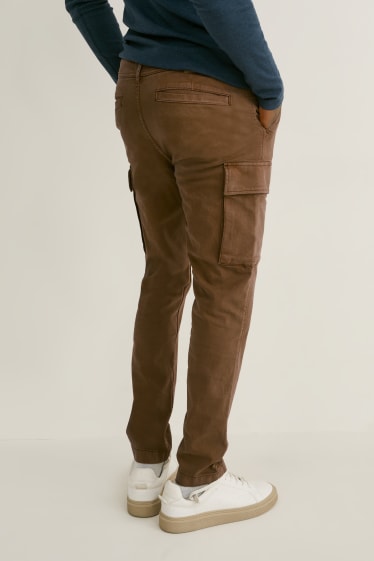 Hombre - Pantalón cargo - tapered fit - caqui