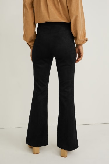 Dames - Broek - high waist - flared - imitatiesuède - zwart