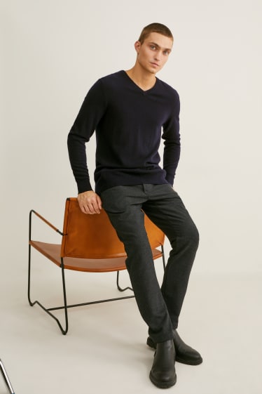 Men - Cashmere jumper - black