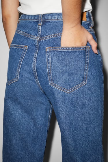 Femmes - CLOCKHOUSE - jean coupe détendue - high-waist - jean bleu