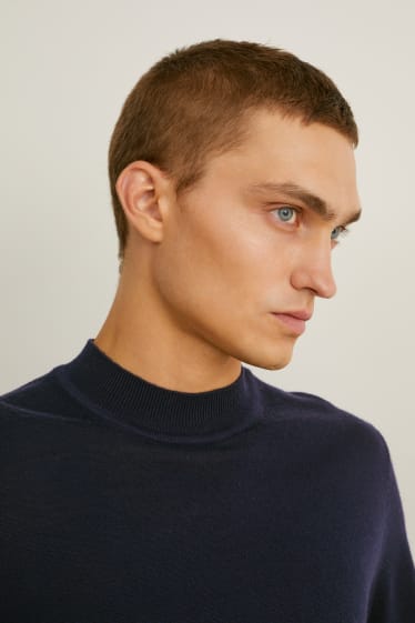 Mężczyźni - Sweter z wełny merynosów - ciemnoniebieski