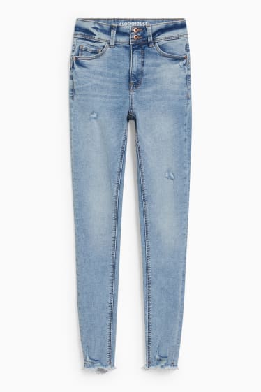 Dona - CLOCKHOUSE - skinny jeans - mid waist - efecte push-up - texà blau clar
