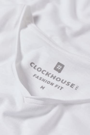 Mężczyźni - CLOCKHOUSE - T-shirt - biały