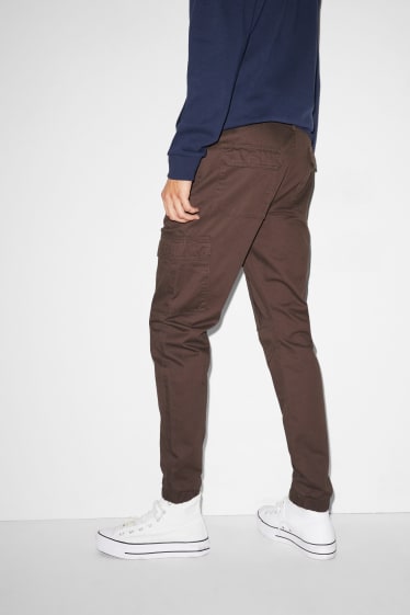 Hommes - CLOCKHOUSE - pantalon cargo - slim fit - marron foncé