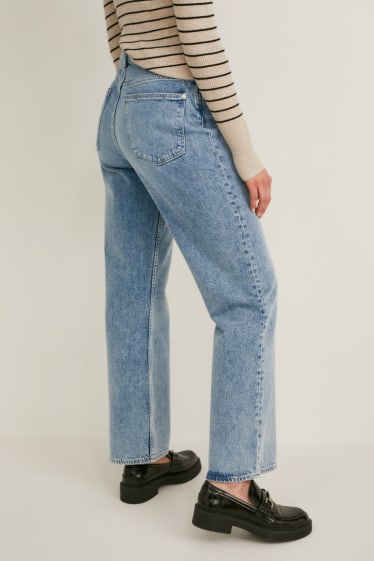 Women - Relaxed jeans - high waist - denim-light blue