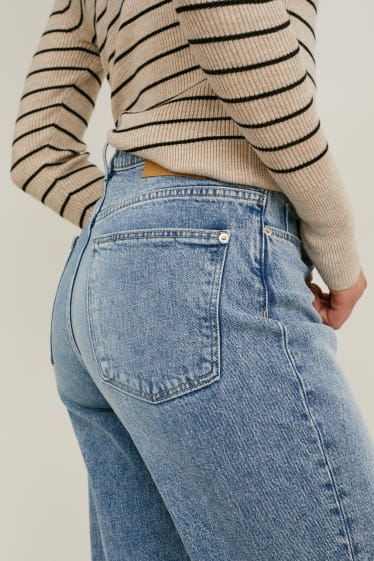 Women - Relaxed jeans - high waist - denim-light blue