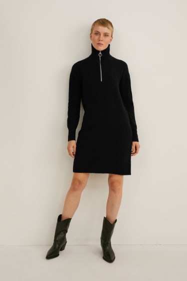 Women - Knitted dress  - black