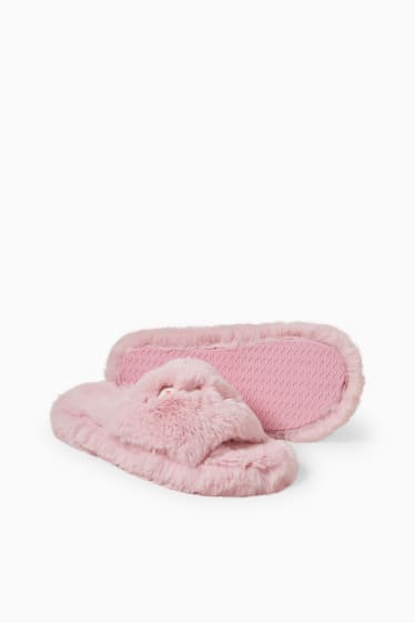 Femmes - CLOCKHOUSE - chaussons en imitation fourrure - rose