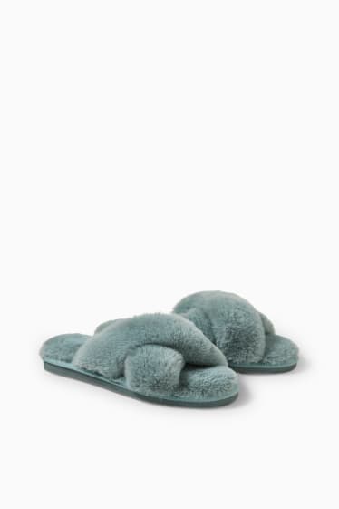 Women - Faux fur slippers - mint green