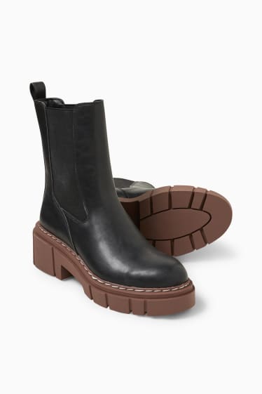 Damen - Chelsea Boots - Lederimitat - schwarz