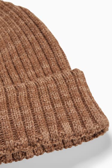 Men - Knitted hat - light brown