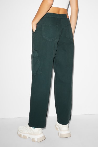 Women - CLOCKHOUSE - cargo trousers - low waist - straight fit - dark green