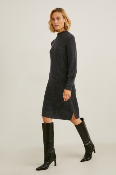 Women - Knitted cashmere dress - anthracite