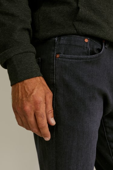 Men - Premium slim jeans - black