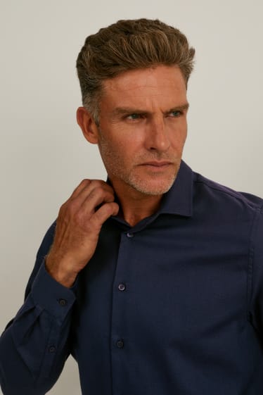 Hombre - Camisa - slim fit - kent - de planchado fácil - azul oscuro