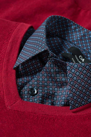 Herren - Pullover und Hemd - Regular Fit - bügelleicht - rot / dunkelblau