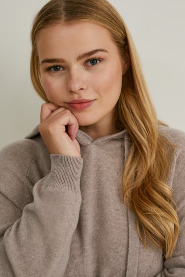 Femmes - Pull en cachemire à capuche. - taupe