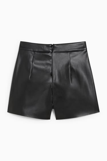 Teens & Twens - CLOCKHOUSE - Skort - Lederimitat - schwarz