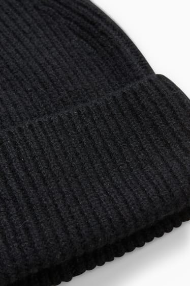 Women - Knitted cashmere hat - black