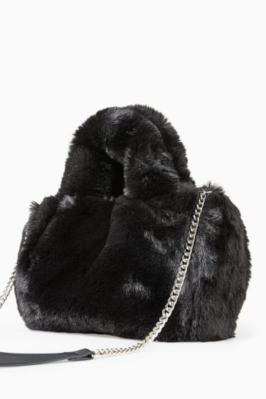 Kobiety - CLOCKHOUSE - mała torebka na ramię ze sztucznego futerka - czarny