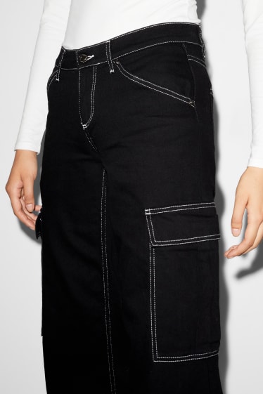 Women - CLOCKHOUSE - wide leg jeans - low waist - black
