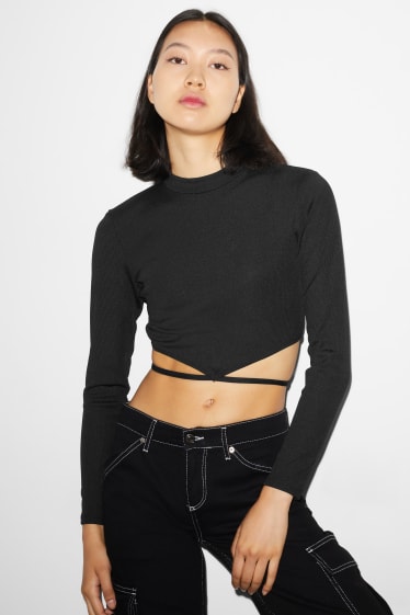 Teens & young adults - CLOCKHOUSE - cropped long sleeve top - black