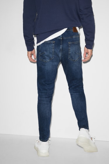 Men - CLOCKHOUSE - carrot jeans - blue denim