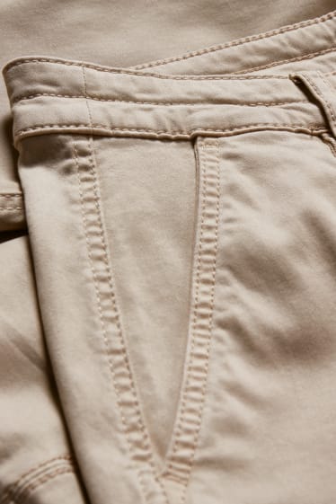 Femei - Pantaloni cargo - talie medie - slim fit - LYCRA® - taupe